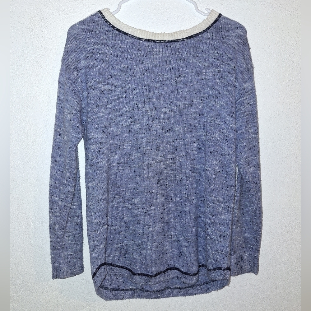T by Talbots women's crewneck sweater size S light blue/navy/white
